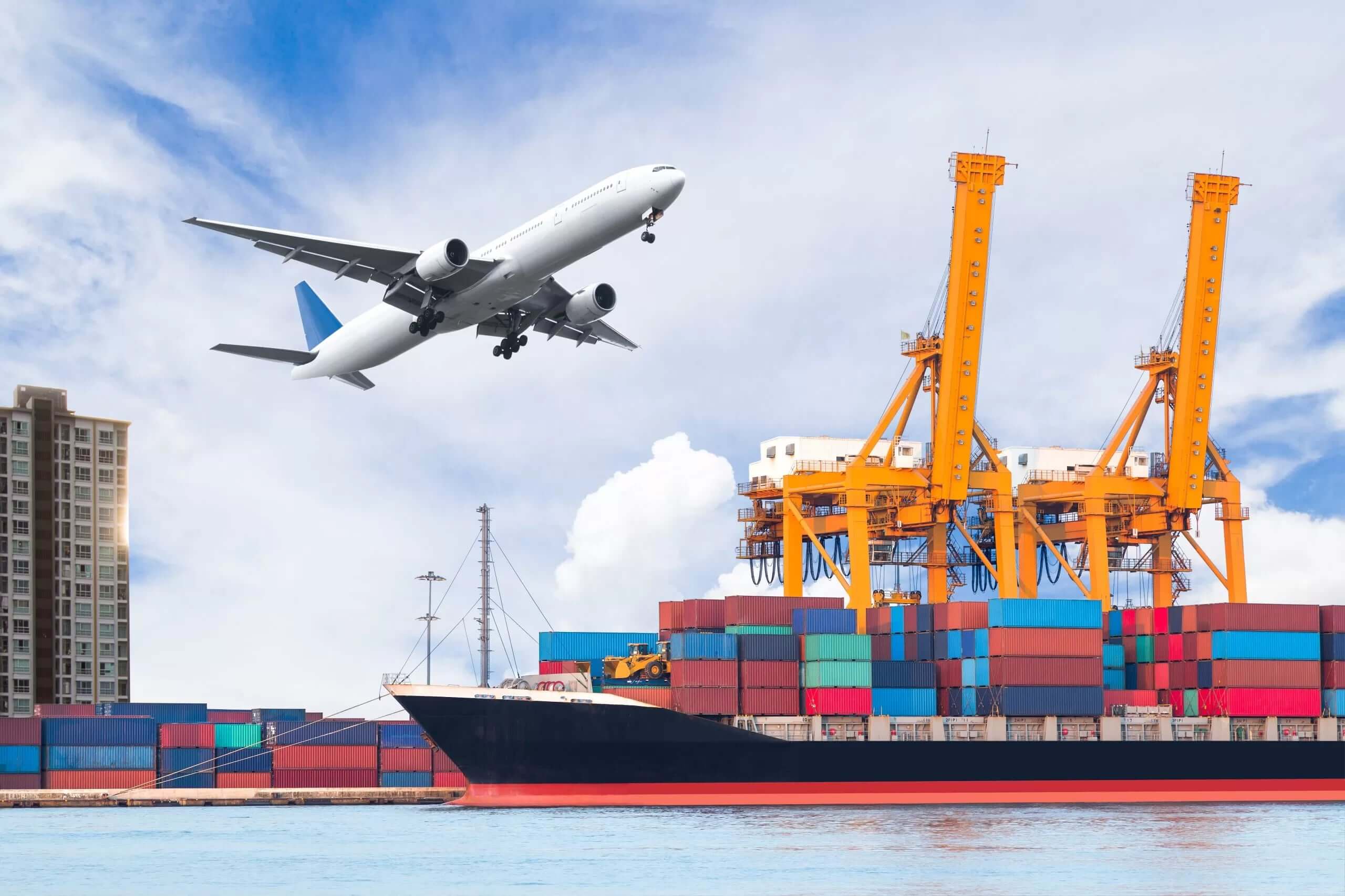 Air Freight vs. Sea Freight: What is the Best Choice